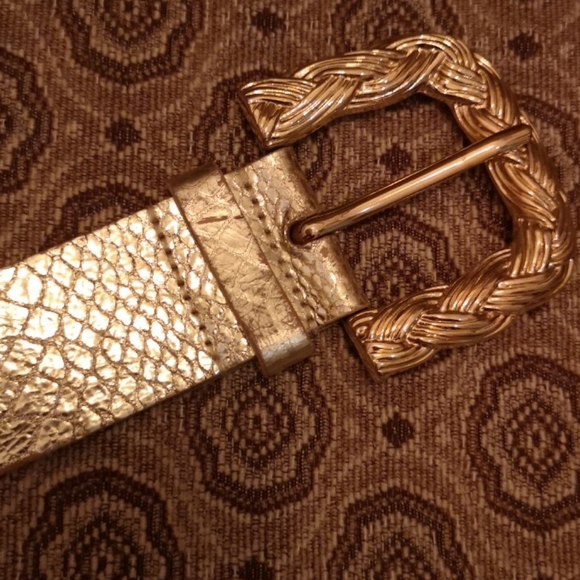 D&G gold belt - Picture 2 of 3